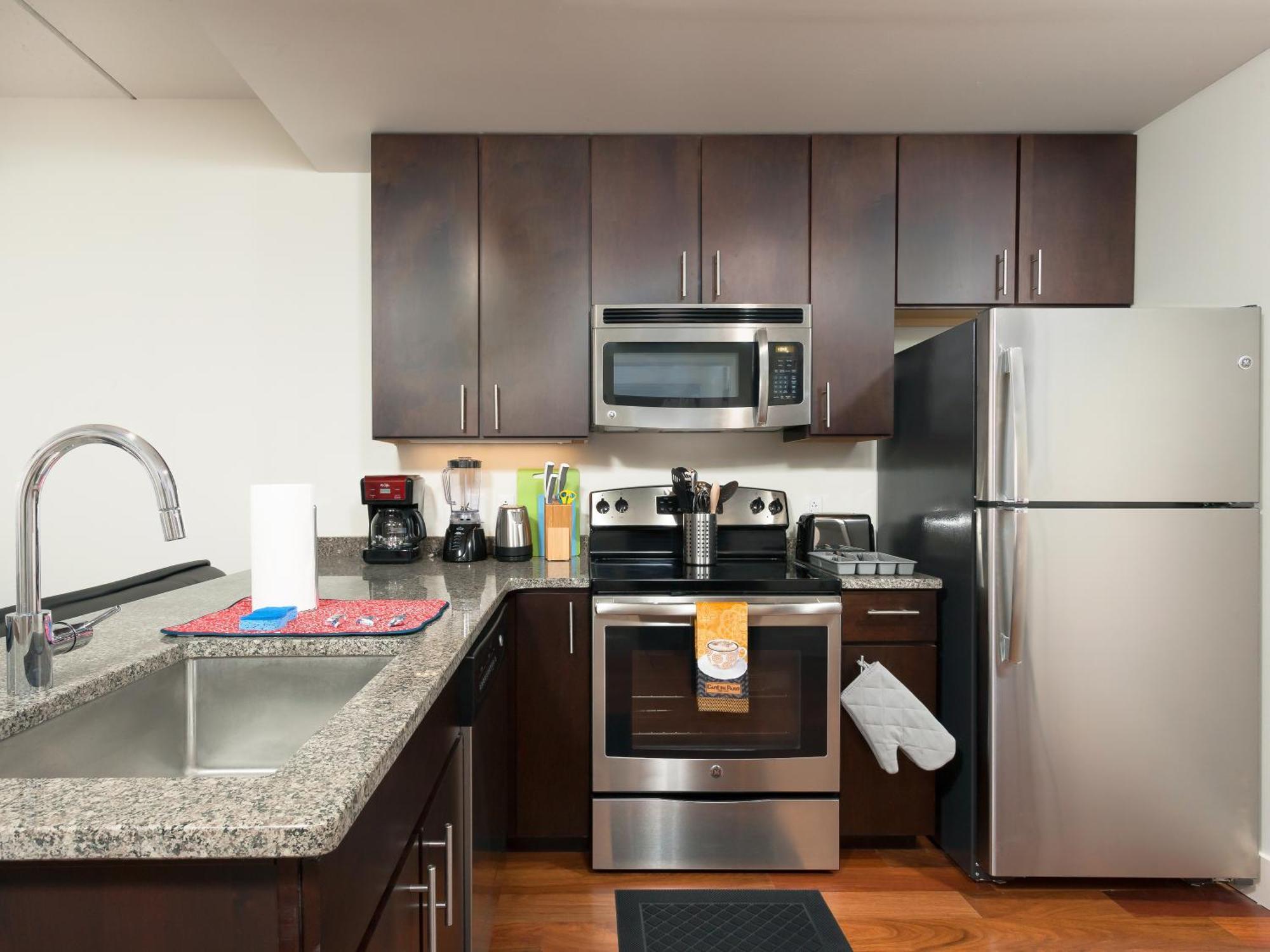 Apartment Pet Friendly 2 Bedroom And 2 Bathroom Near Rittenhouse Apts